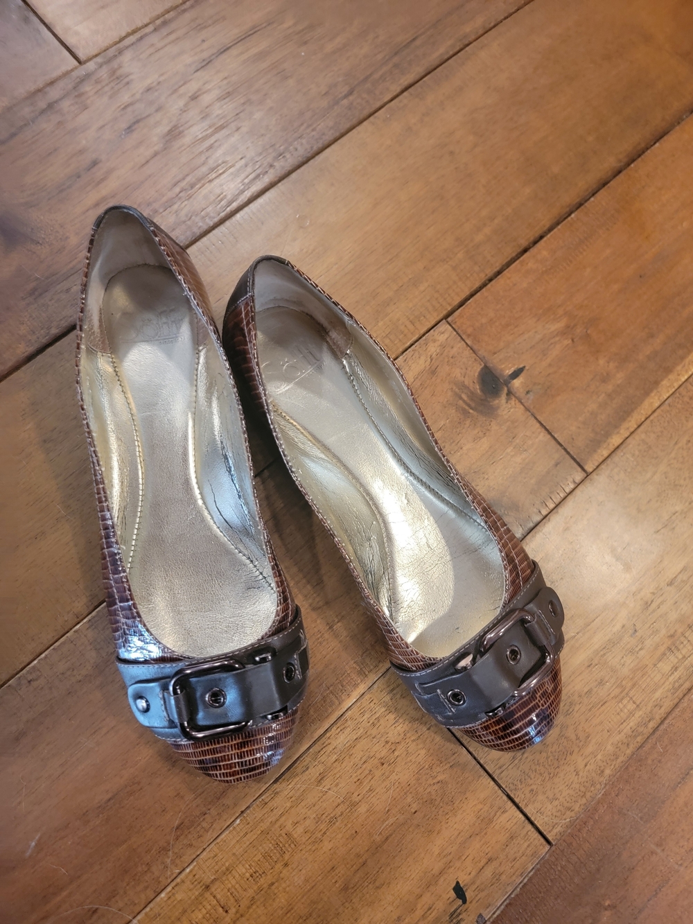 vintage soffee browm flats
